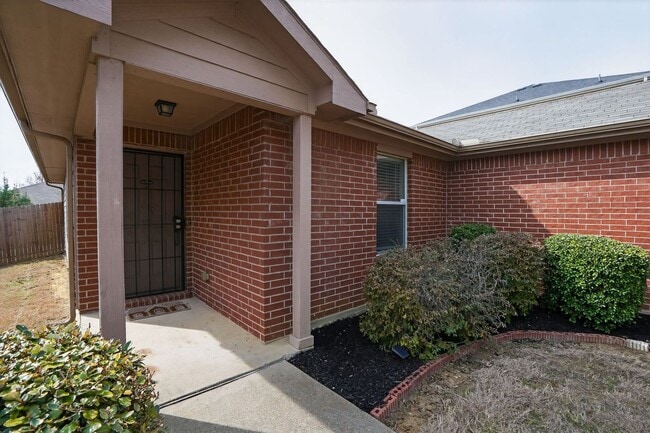 Photo - 1942 Courtside Dr