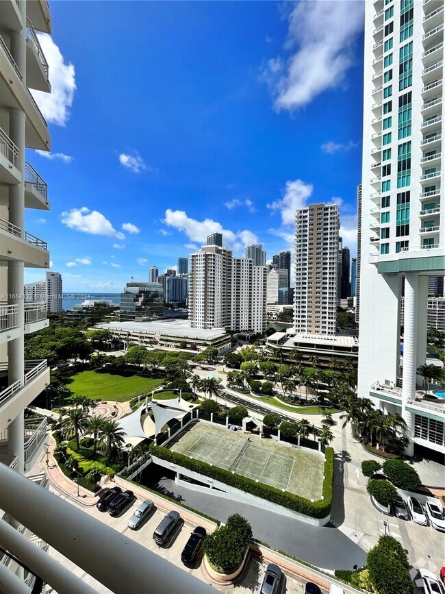 Building Photo - 888 Brickell Key Dr Unit 1600 Rental