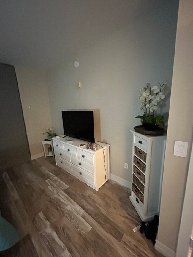 Photo - 3000 Oasis Grand Blvd Unidad 902