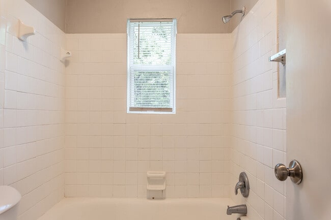 Photo - 1428 Hudson St