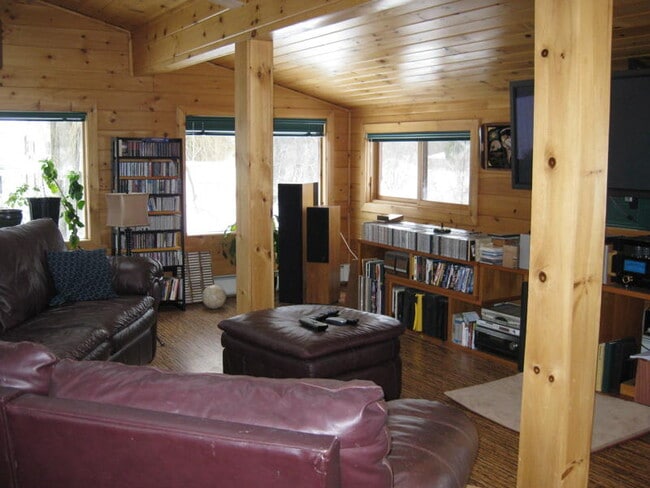 Photo - 27 Spruce Ln