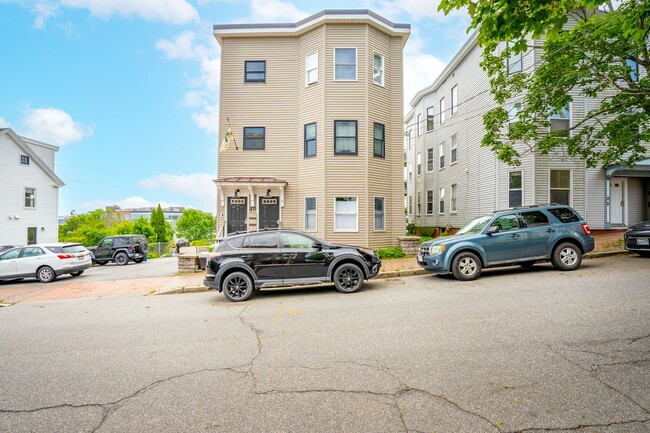 Photo - 20 Sheridan St Apartments Unit 2