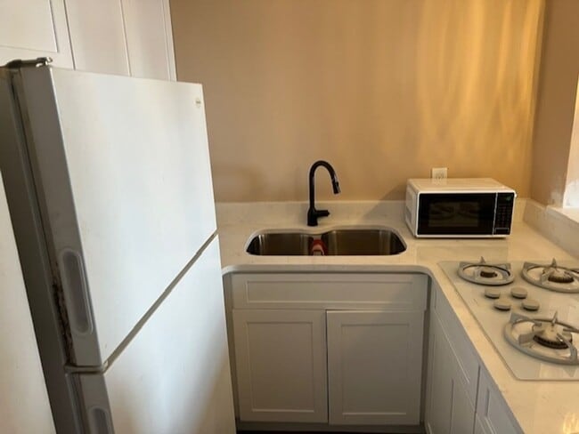 Photo - 215 Piedmont Ave NE