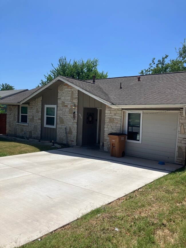 Photo - 6902 Colony Park Dr