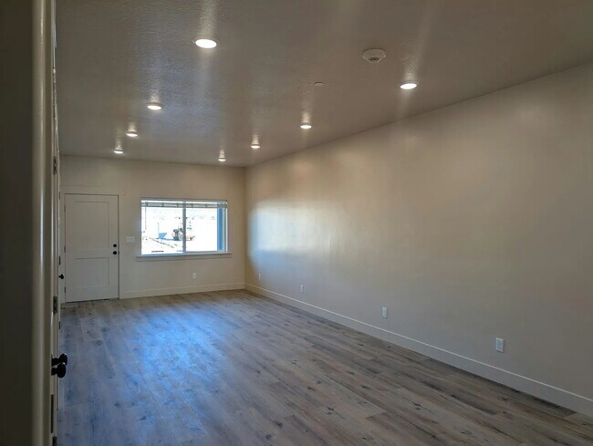 Photo - Modern 2 Bedroom Living in Ephraim – Sunrise Village – $1,385/mo Unit 15