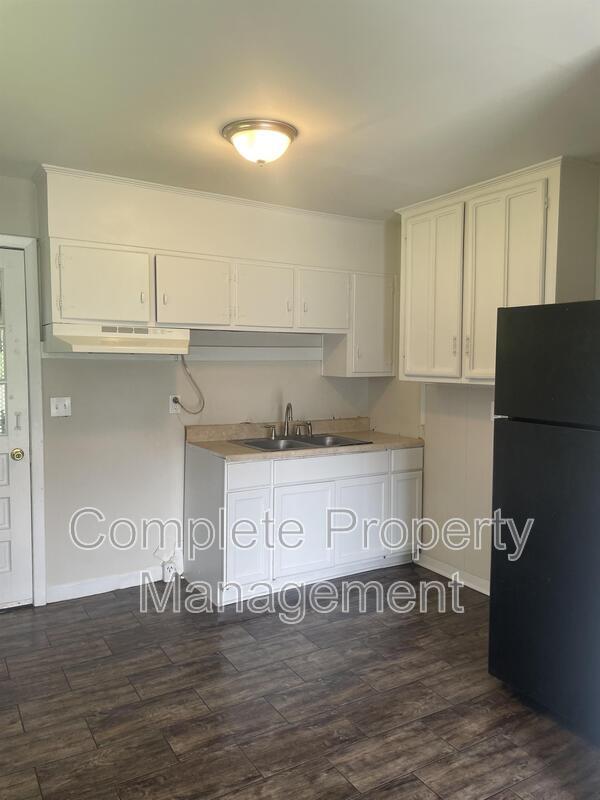 Photo - 756 30th St SW