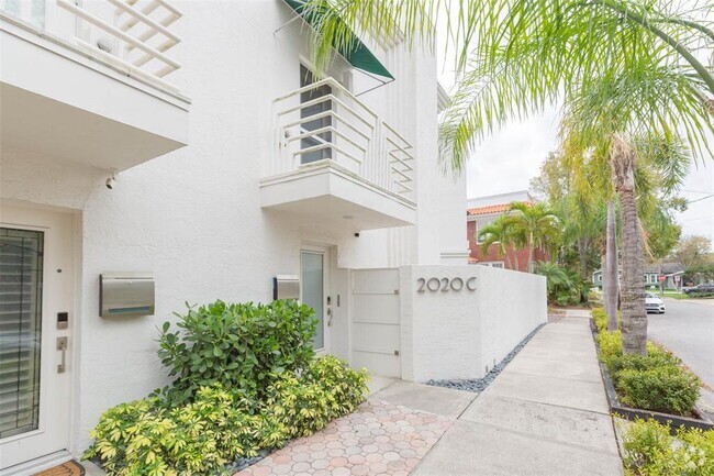 Building Photo - 2020 W Dekle Ave Rental