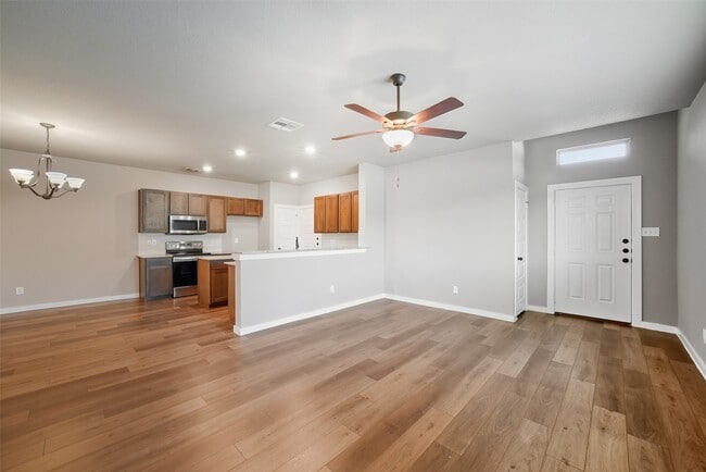 Photo - 9709 Grosbeak Ln