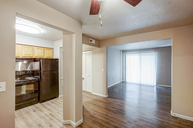Prairie Green Apartment Homes