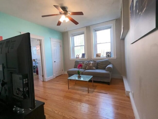 Photo - 238 S Huntington Ave Unit #1