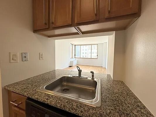 Photo - 350 W 50th St Unidad 26A