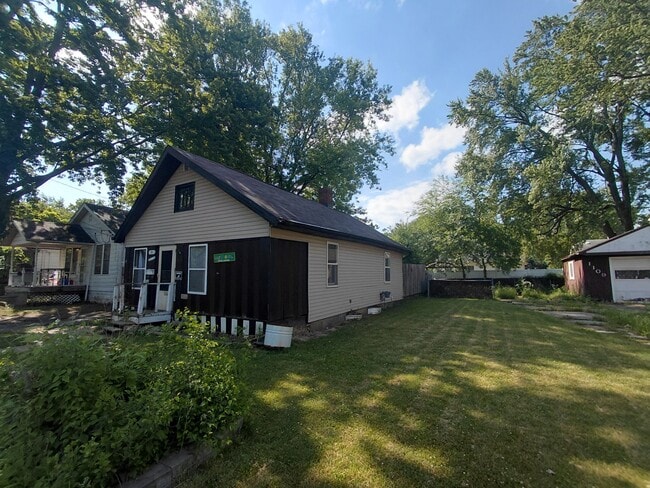 Photo - 1101 Alvord Ave