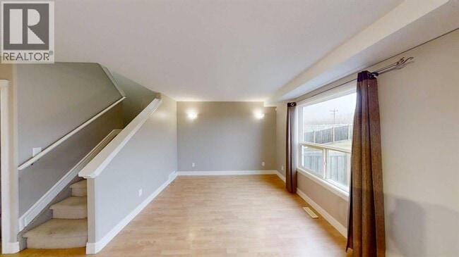 Photo - 9062-9131 131 Ave