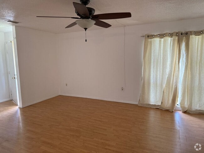 Building Photo - Spacious 2bd/2ba home for rent!