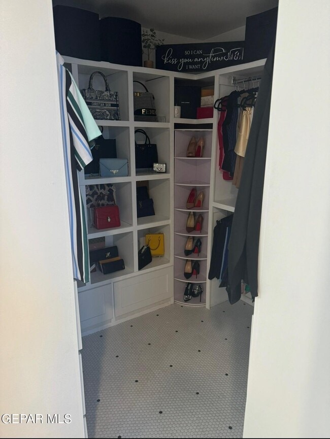 Photo - 6437 Dawn Dr