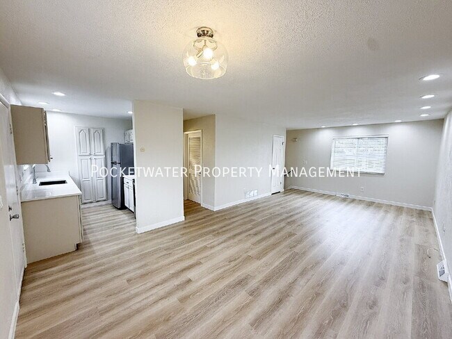 Photo - 10745 Miller Ct