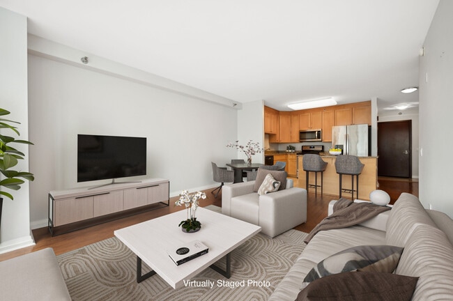 Photo - 33 W Ontario St Unit 17E