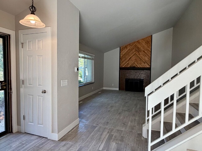 Photo - Spacious 4 bedroom, 3 bathroom home in the heart of Aurora is ready for immediate move in! Conven...