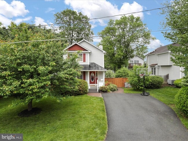 Photo - 8324 2nd Ave