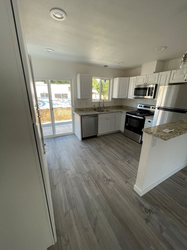 Photo - Brand new Apartment in Riddle Unit A