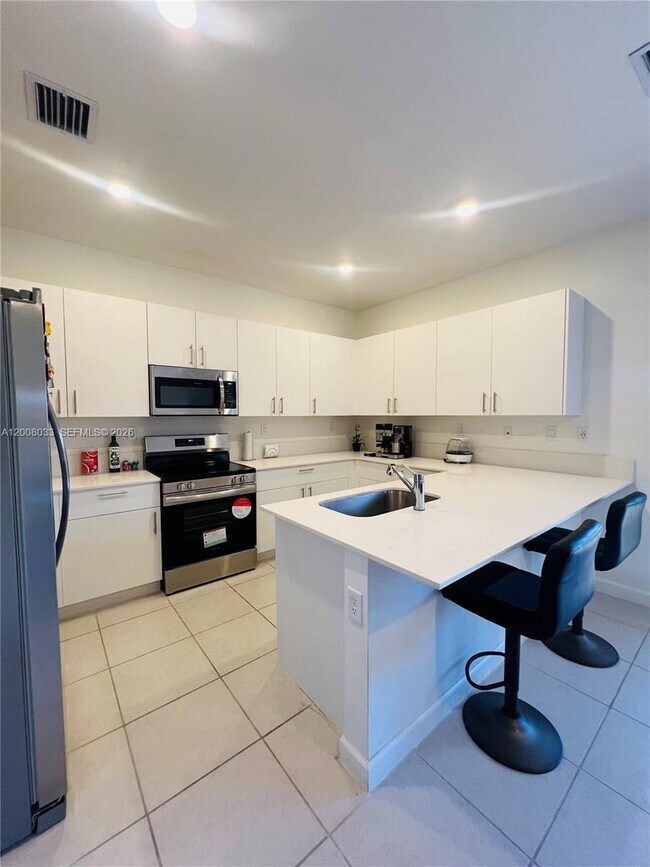 Photo - 2562 SE 29th St