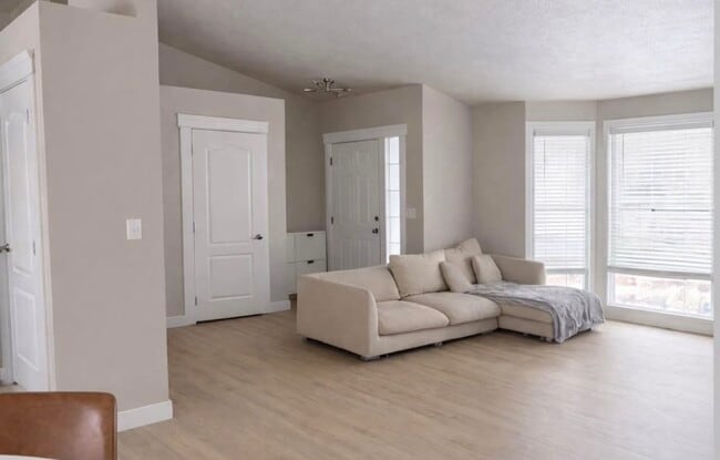 Photo - 7104 N Deschutes Dr