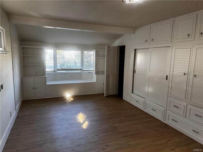 Photo - 20738 Bryant St