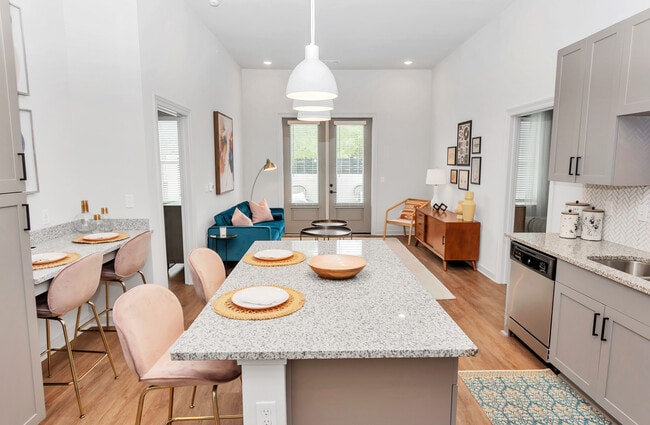 Photo - DAWSON PARK APARTMENTS