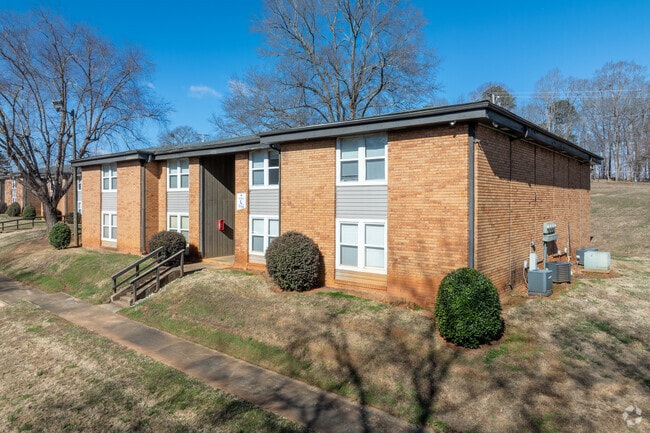 Magnolia Ridge Apartments