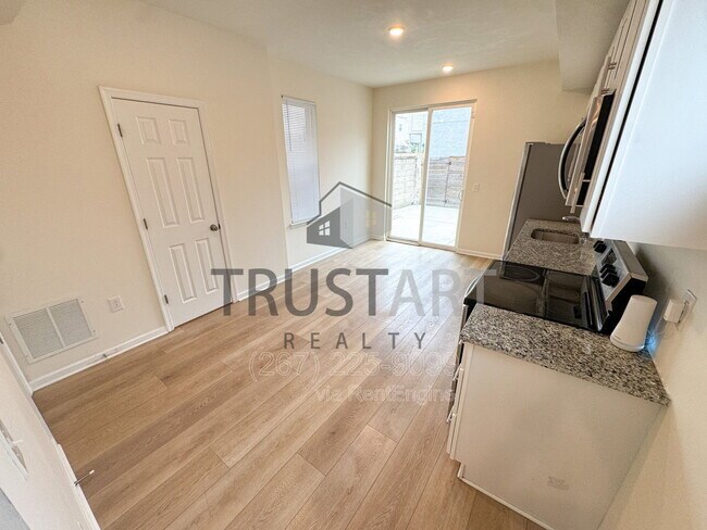 Photo - 1327 S 27th St