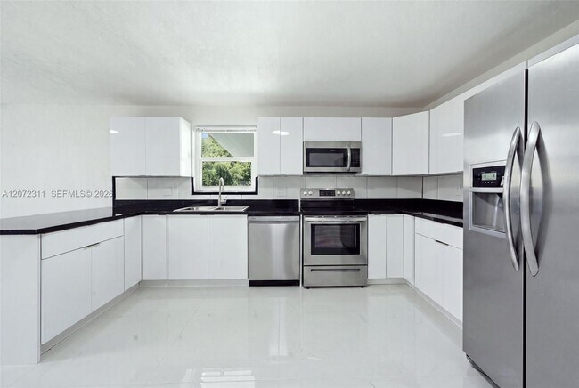 399 NW 98th St