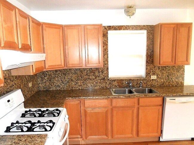 5534 N Campbell Ave Unit 3E