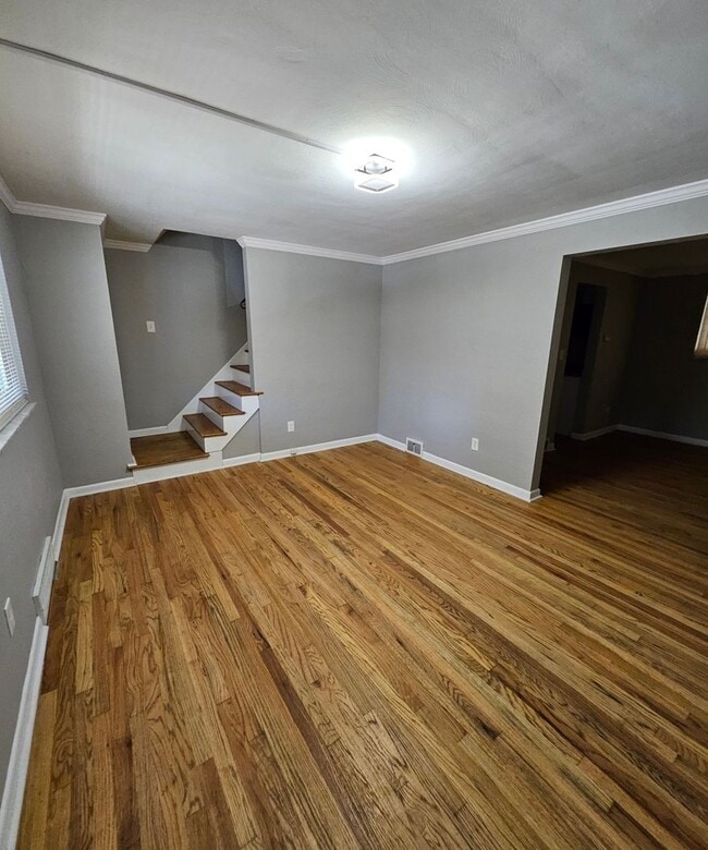 Photo - 2273 Pauline Ave