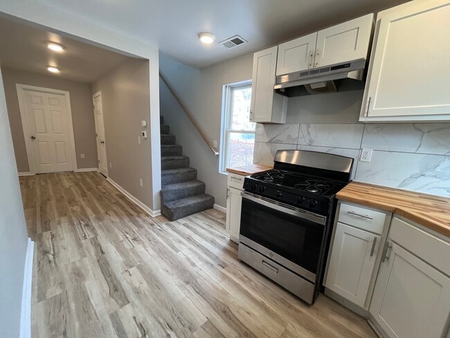 Photo - 1404 North Ave NE Unidad 1404 North