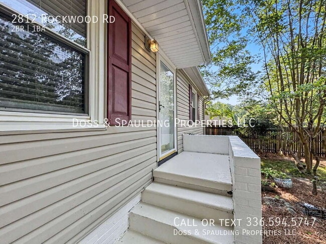 Photo - 2812 Rockwood Rd