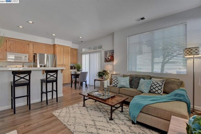 Photo - 3179 Calimanco Cmn