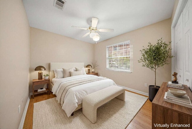 Photo - Spacious 4 Bed 2 Bath- Killearn Lakes