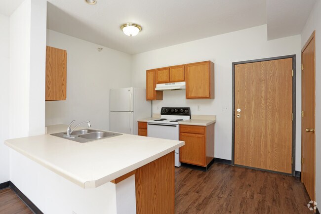 1BR, 1BA - 688 SF - Kitchen