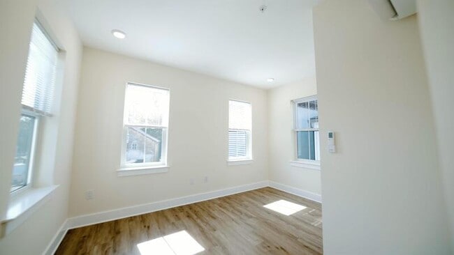 Photo - 6830 Ridge Ave