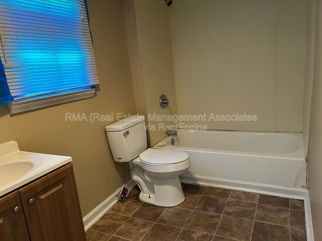 Photo - 108 Elm St Unit A