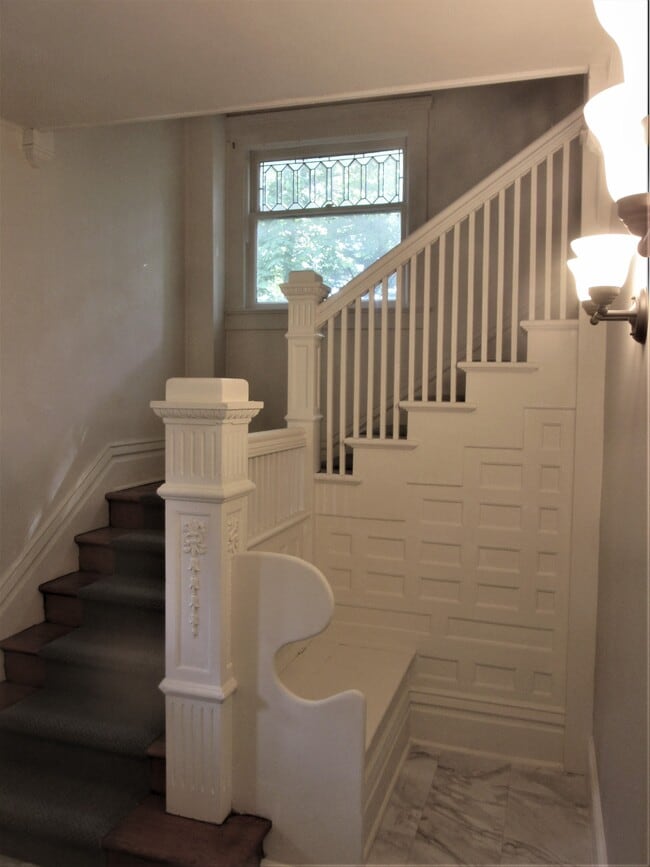 Photo - 307 W Columbia Ave