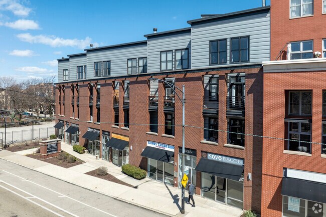 Alternate - Shoppes on Clybourn