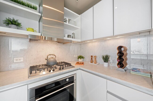Photo - 77 Hudson St Unit 3403x