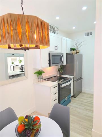 Building Photo - 7126 Holly Hill Dr Unit 311 Rental