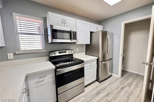 Photo - 1150 N Buffalo Dr Unidad 2029