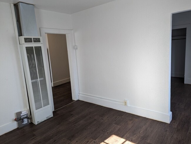 Photo - $1250 - 2 Bedroom 1 Bath Apartment - Heart... Unit 413 1/2