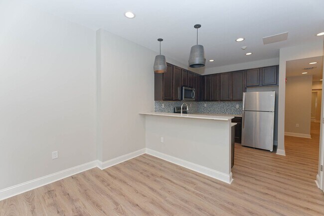 Photo - 536 Madison Ave Unidad 01