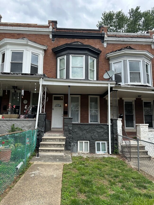 Photo - Newly Renovated 4BR/2BA Family Home in Winchester – Outdoor Space, Modern Kitchen & More