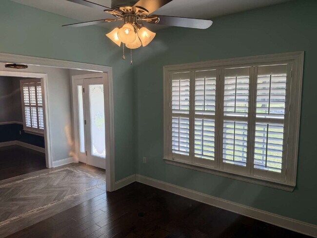 Photo - "Spacious 4-Bedroom Pool Home in Crestview!"