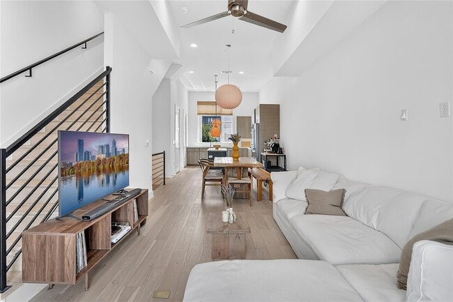 Photo - 2805 McCurdy St